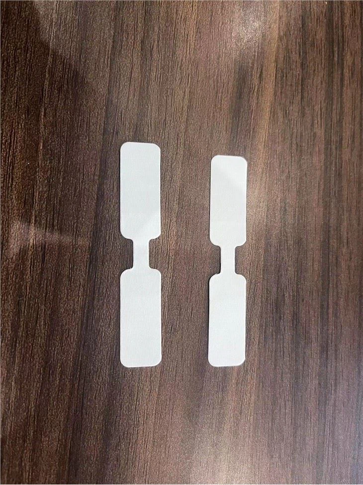 ضمادة لاصقة لجسر الأنف